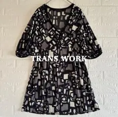 TRANS WORK｜トランスワーク｜シアー ブラウス 総柄のサムネイル
