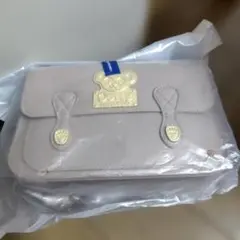 【新品タグ付き】ディズニーダッフィーキャリーミーポシェット　ディズニーシー