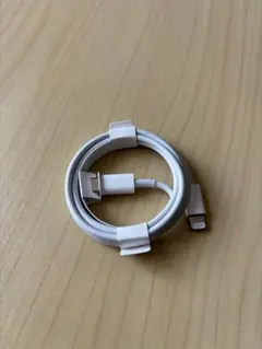 iPhone 充電ケーブル