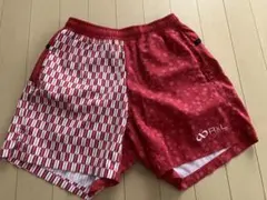 RL赤と白のランニングウェア　東京