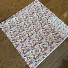 花柄動物プリント綿生地