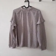 美品　COUP DE CHANCE 総柄フリルブラウス　長袖　SIZE38のサムネイル