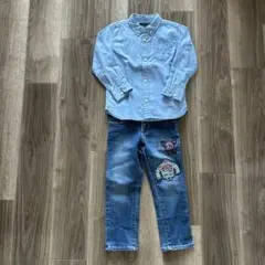 シャツ4T（トミーフィルガー）、デニムパンツ4years （GAP）2着
