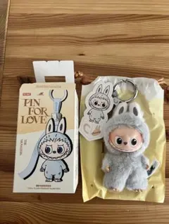 【期間限定セール】ラブブ イニシャル アルファベット ぬいぐるみ ペンダントC