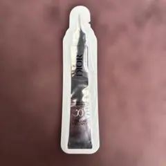 Dior カプチュール トータルヒアルショット　美容液