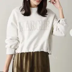 アーヴェヴェ　M アイボリー ドロストヘムショートロゴスウェット　美品