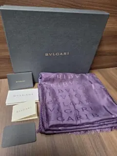 新同美品ＢＶＬＧＡＲＩ [ブルガリ] スカーフ 黒枠ラズベリーピンクロゴグラム 新同美品BVLGARI [ブルガリ] スカーフ 黒枠ラズベリー