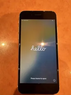 iPhone SE（第2世代）ホワイト　本体