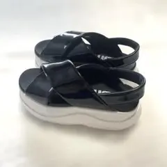 CONVERSE 厚底サンダル ブラックのサムネイル