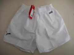 プーマ　ショートパンツ　Sサイズ　白 子ども用