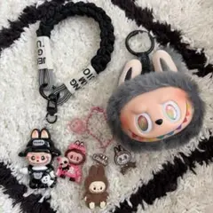 Labubuストラップとチャームセット