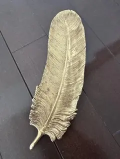 廃盤【美品】ZARA  ザラホーム リーフ型 ゴールド トレー 廃盤【美品】ZARA HOME ザラホーム リーフ型 ゴールド トレー - メルカリ