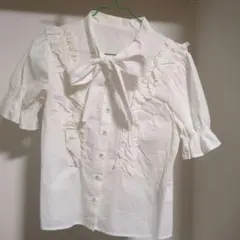ホワイト フリル リボン 半袖シャツ Mサイズ