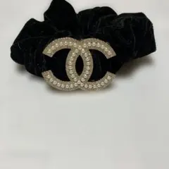 CHANEL シュシュヘアゴム