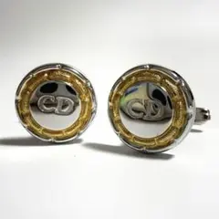 Item thumbnail for item 8aadcd9b-c9b3-4d98-914f-97d650e1d807