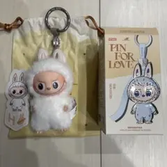 POPMART イニシャル　H ラブブ　PIN FOR LOVE