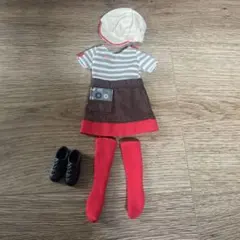 リカちゃん　ミスタードーナツショップ店員さんの洋服セット