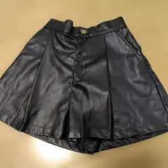 【美品】フェイクレザー　パンツ　140cm ブラック