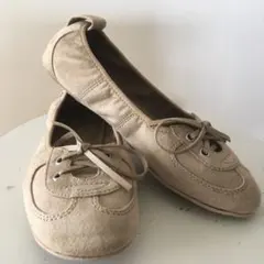 ZARA スエード　フラットシューズ ベージュ　美品のサムネイル