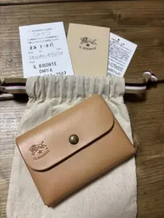 IL BISONTE ベージュ レザー カードケース