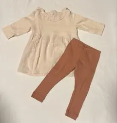 Petit Bateauプチバトー　フリル付きトップスとレギンスセット