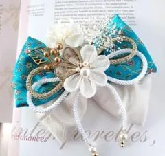ターコイズブルーの髪飾り　つまみ細工と和リボン　卒業式髪飾り