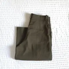 希少❗️H&M ウィメンズ2025 タックワイドパンツ　カーキ　サイズ38