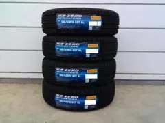 送料込★ピレリ★アイスゼロアシンメトリコ★185/65R15★アクア・シエンタのサムネイル