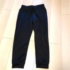 美品PUMA黒 ジョガーパンツ ドローストリング付きM 2230番