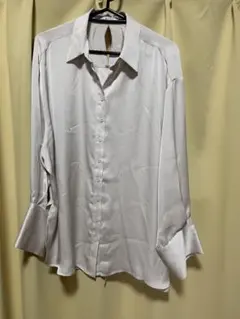 SNIDEL バックスリットサテンシャツ アイボリー