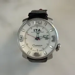 ITA 自動巻き時計 ホワイト文字盤のサムネイル