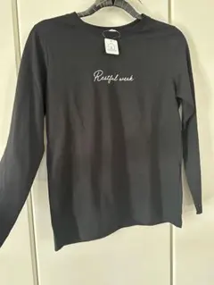 ハニーズ　ロゴプリント長袖Tシャツ ブラック