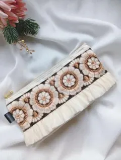 【フラットポーチ】インド刺繍×ヌビ生地／ベージュ系｜小物入れ（A137）