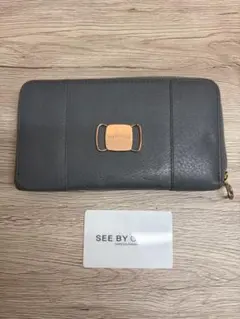 SeeByChloeのラウンドファスナー長財布です。のサムネイル