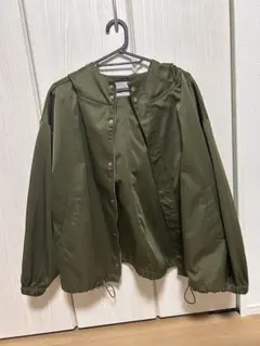 カーキジャケット