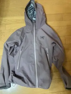 ARC'TERYX マウンテンパーカー Mサイズ 値下げ可能のサムネイル