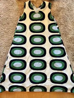 UNIQLO ノースリーブVネックロングワンピース