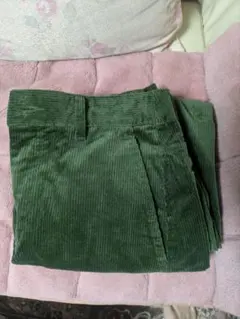 コーデュロイカーブパンツ　ユニクロ