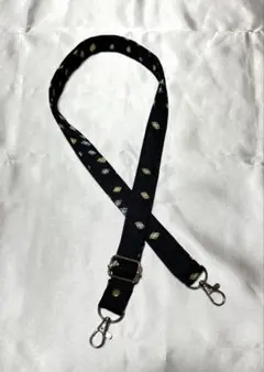 着物リメイク　スマホ　ショルダーストラップ ハンドメイド　ネイビー