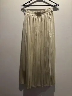 【美品】光沢ありアイボリープリーツスカート Lサイズ