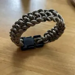 パラコード ブレスレット ベージュ バックル式