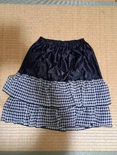 フリル付きチェック柄ミニスカート