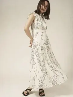 FRAY.I.D シフォンプリーツプリントワンピース