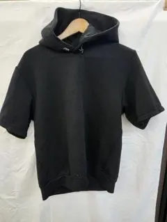 GU ブラック フード付きショートスリーブパーカー S