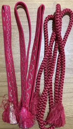 組紐　帯留め紐　2本セット濃いピンク　約150㌢前後　変色有り　訳あり