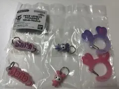 TWICE LOVELYS サナ モモ アクリルカラビナ ガチャガチャ