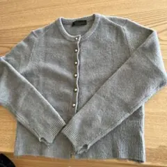 ZARAメタルボタンカーディガン　グレー