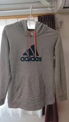 adidas パーカー グレーLLのサムネイル