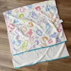 新品未使用　ジェフリーフルビマーリ　スーパーガール　バスタオルのサムネイル