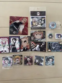鬼滅の刃　キャラクターグッズ　シール　カード　缶バッチ　消しゴム